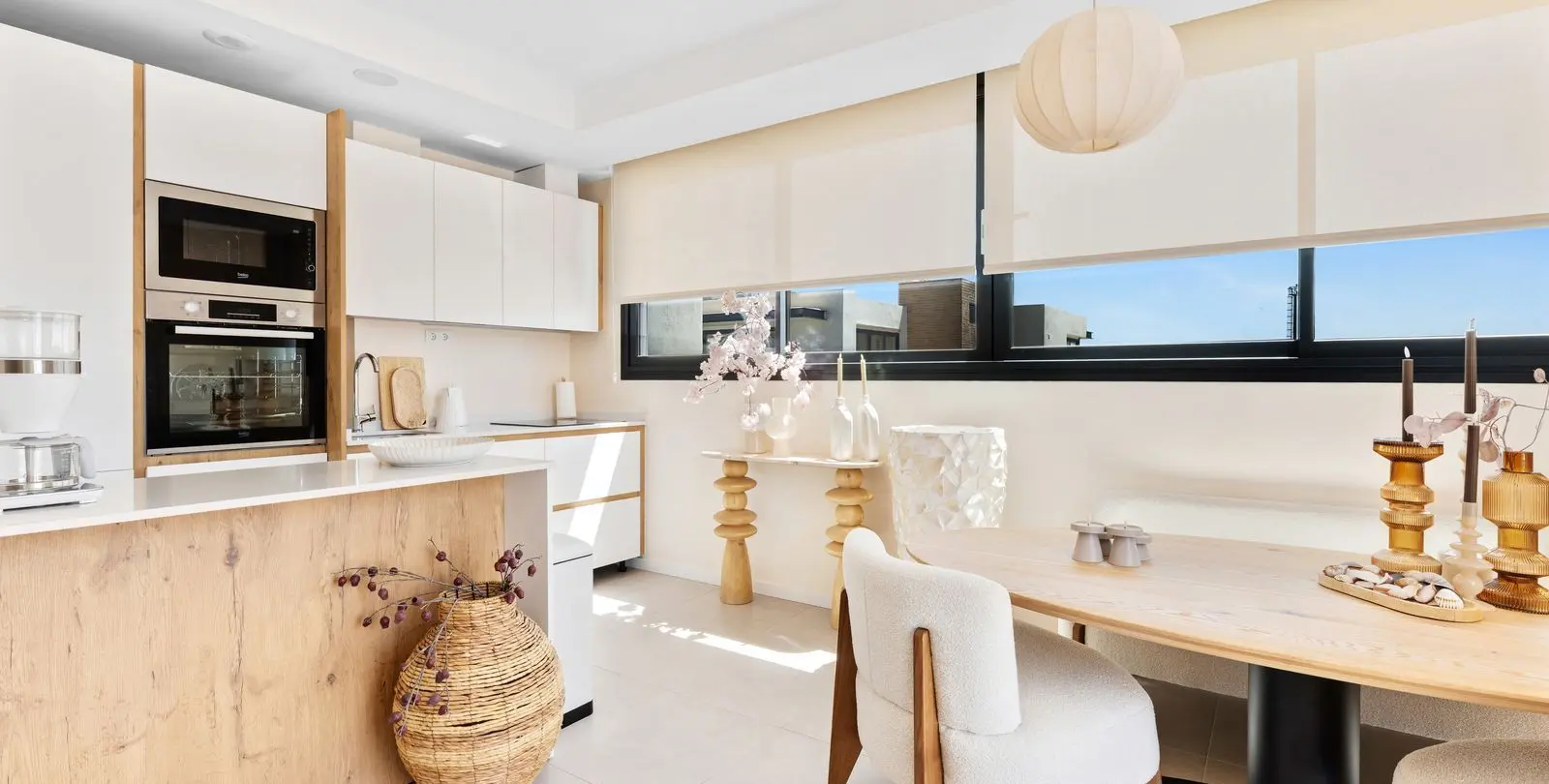Sale of penthouse in Estepona 3