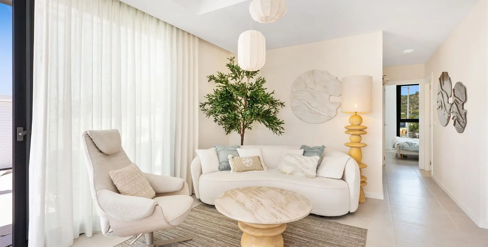 Sale of penthouse in Estepona 4