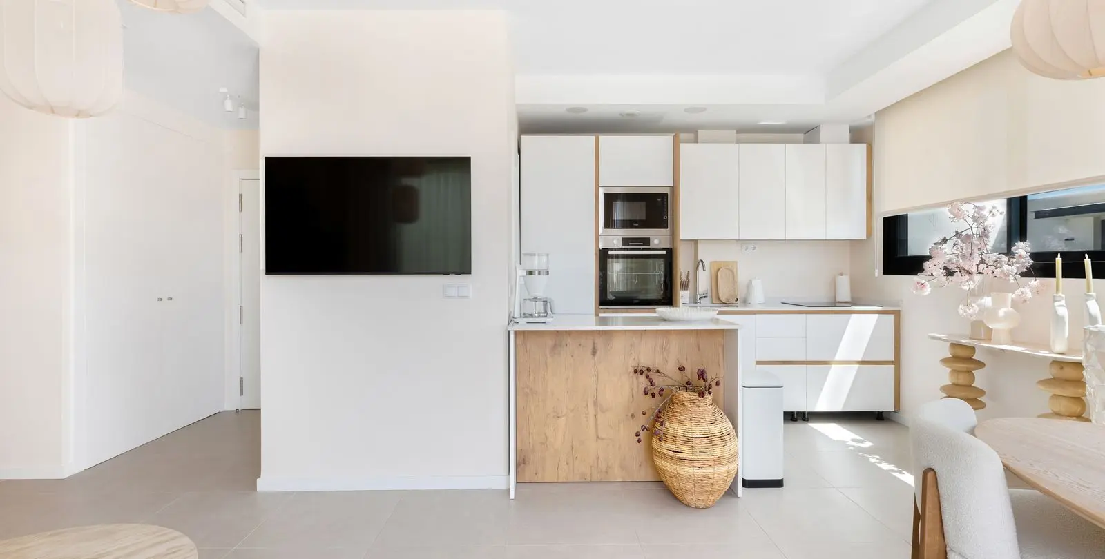 Sale of penthouse in Estepona 8