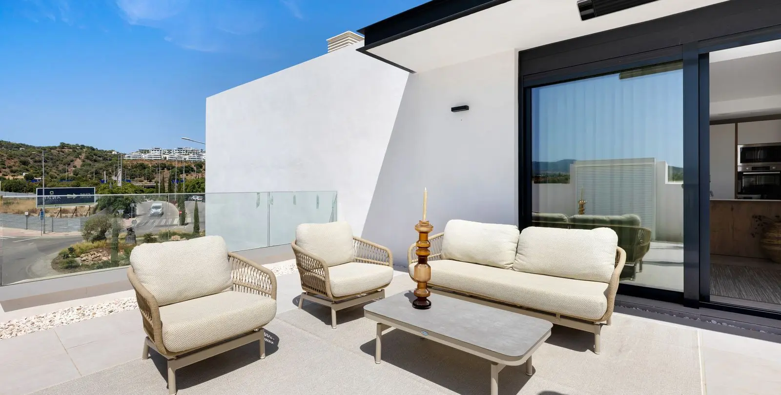 Sale of penthouse in Estepona 26