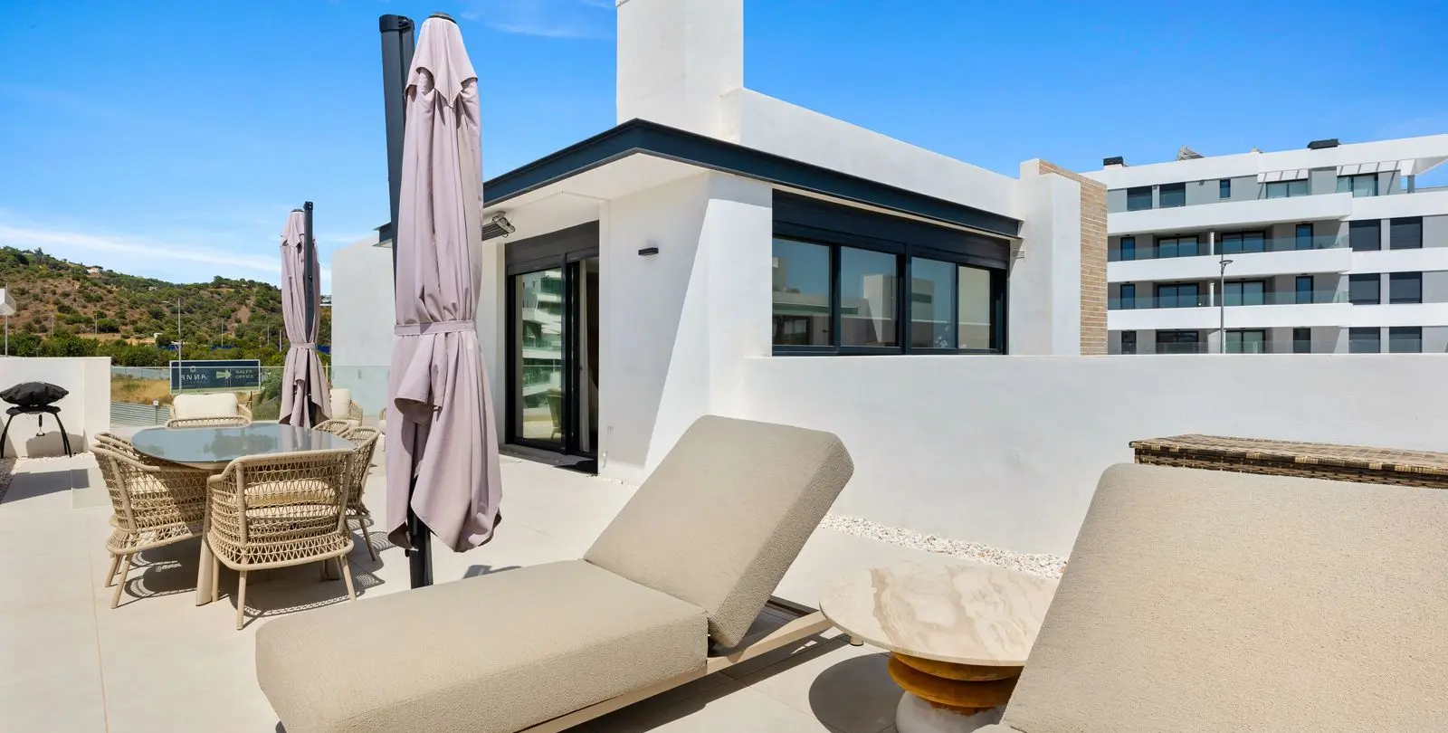 Sale of penthouse in Estepona 30