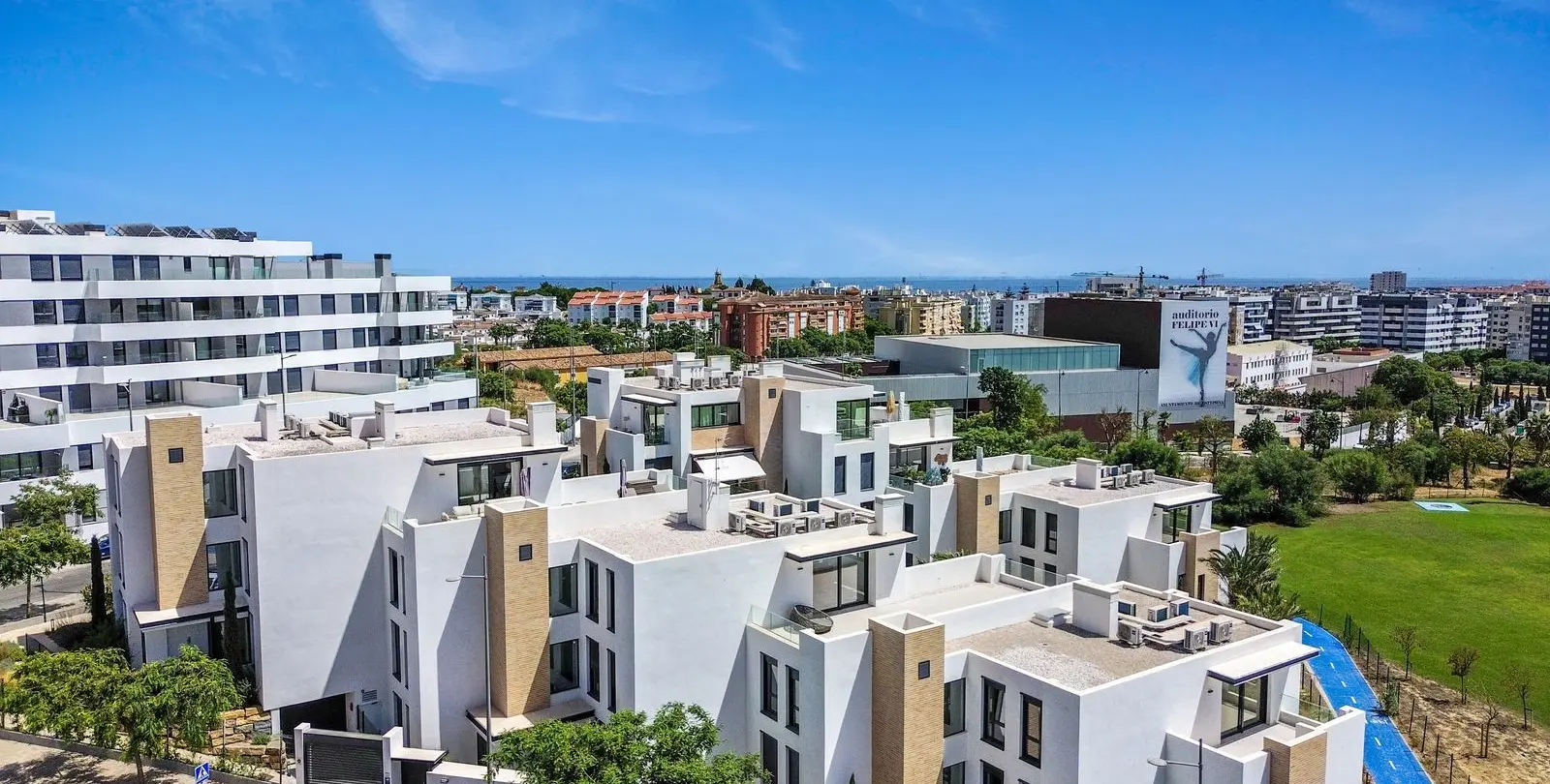Sale of penthouse in Estepona 37
