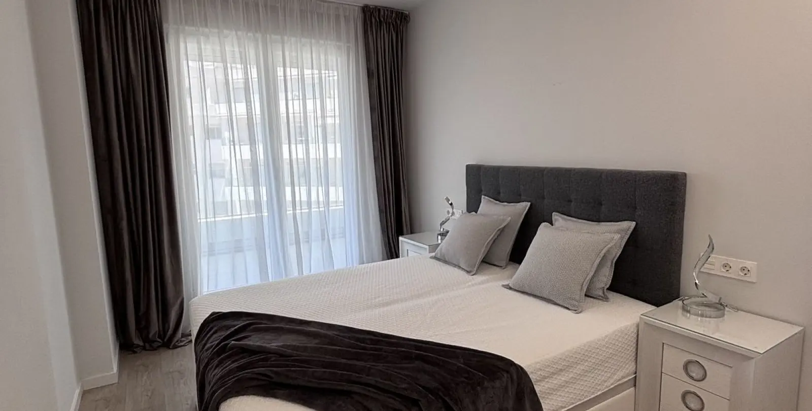 Sale of middle floor apartment in Marbella 10