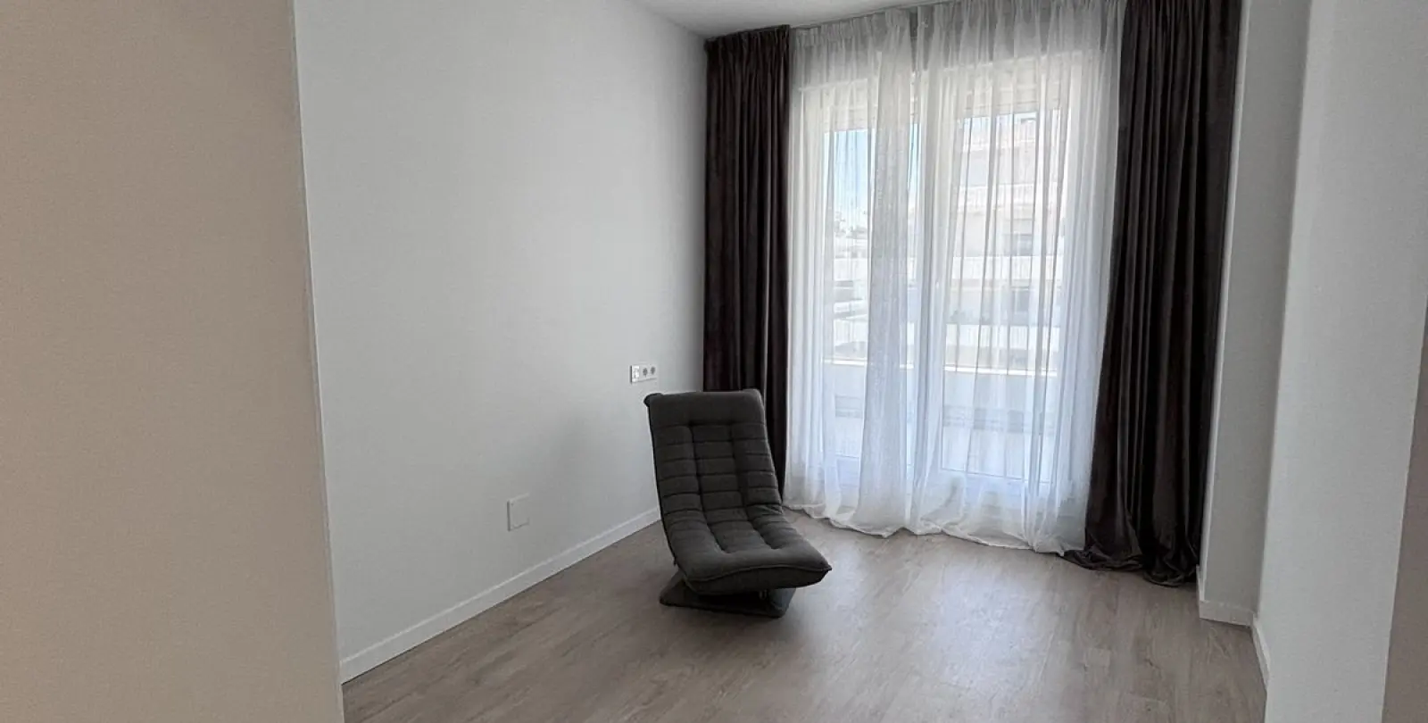 Sale of middle floor apartment in Marbella 11