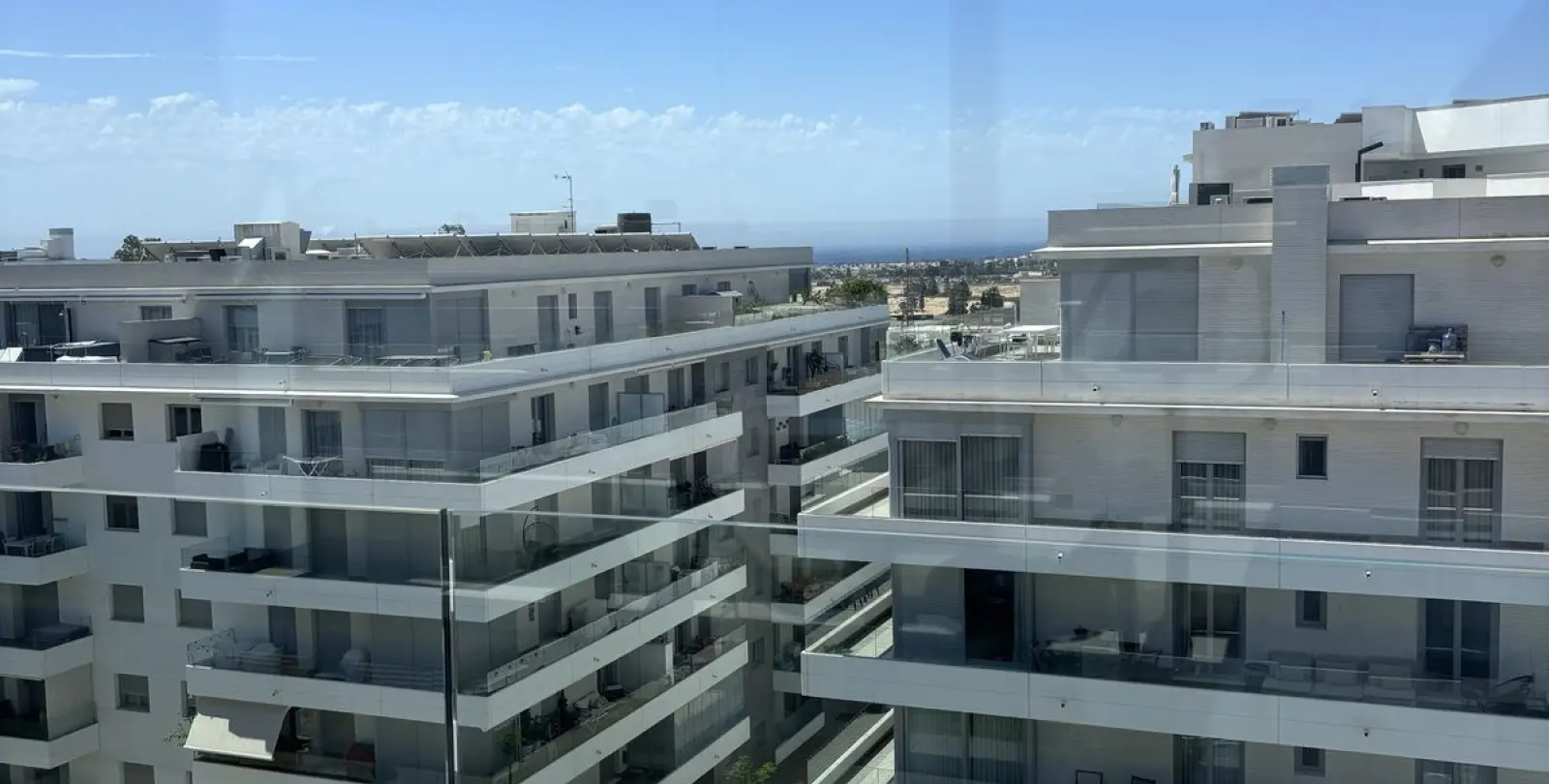 Sale of middle floor apartment in Marbella 22