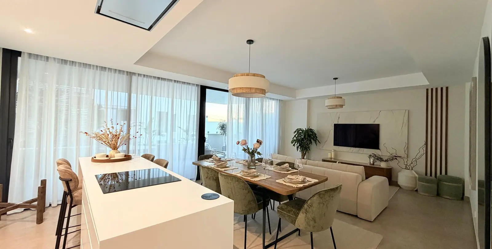 Sale of middle floor apartment in Cancelada 4