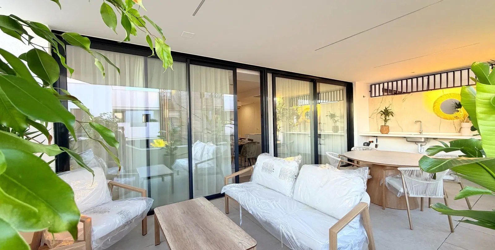 Sale of middle floor apartment in Cancelada 10