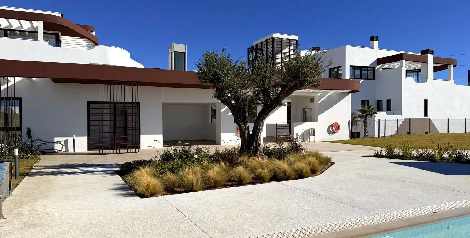 Sale of middle floor apartment in Cancelada 31