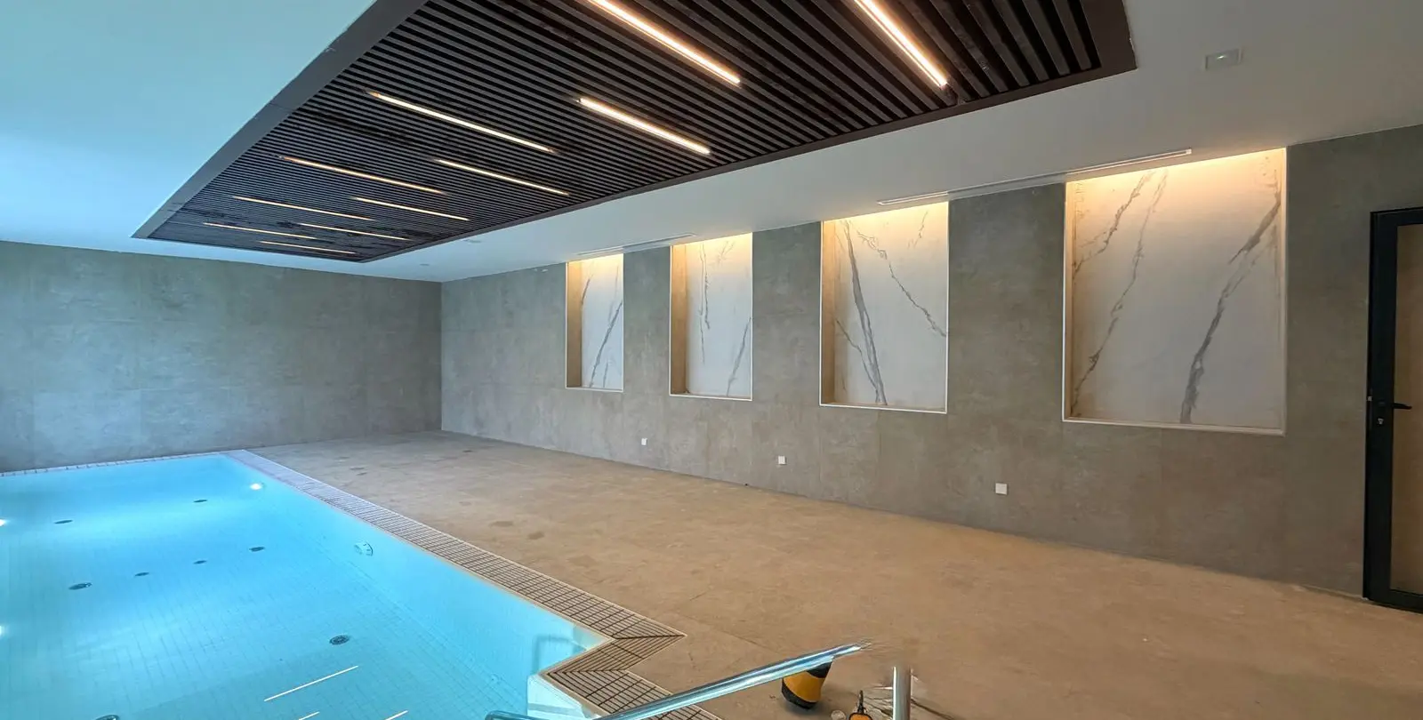 Sale of middle floor apartment in Cancelada 34