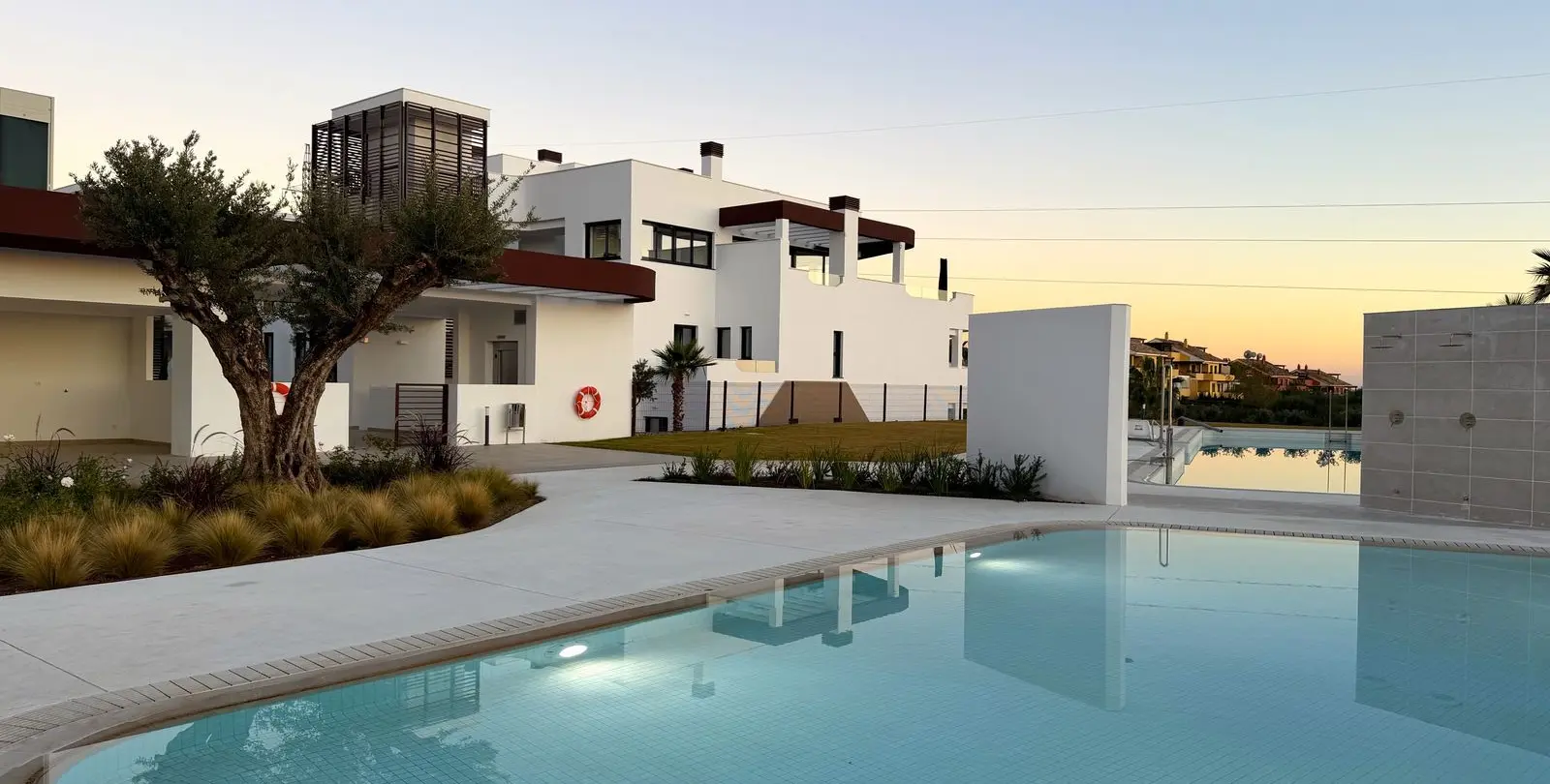 Sale of middle floor apartment in Cancelada 40