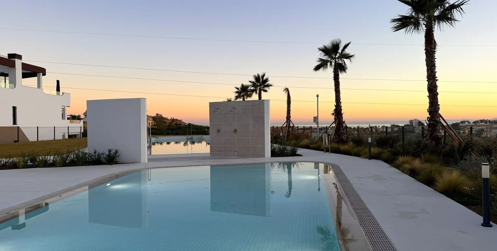 Sale of middle floor apartment in Cancelada 41