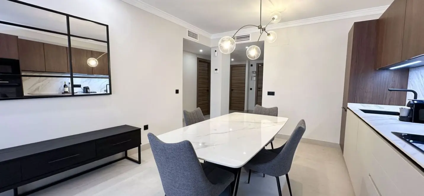 Sale of ground floor apartment in San Pedro de Alcántara 3