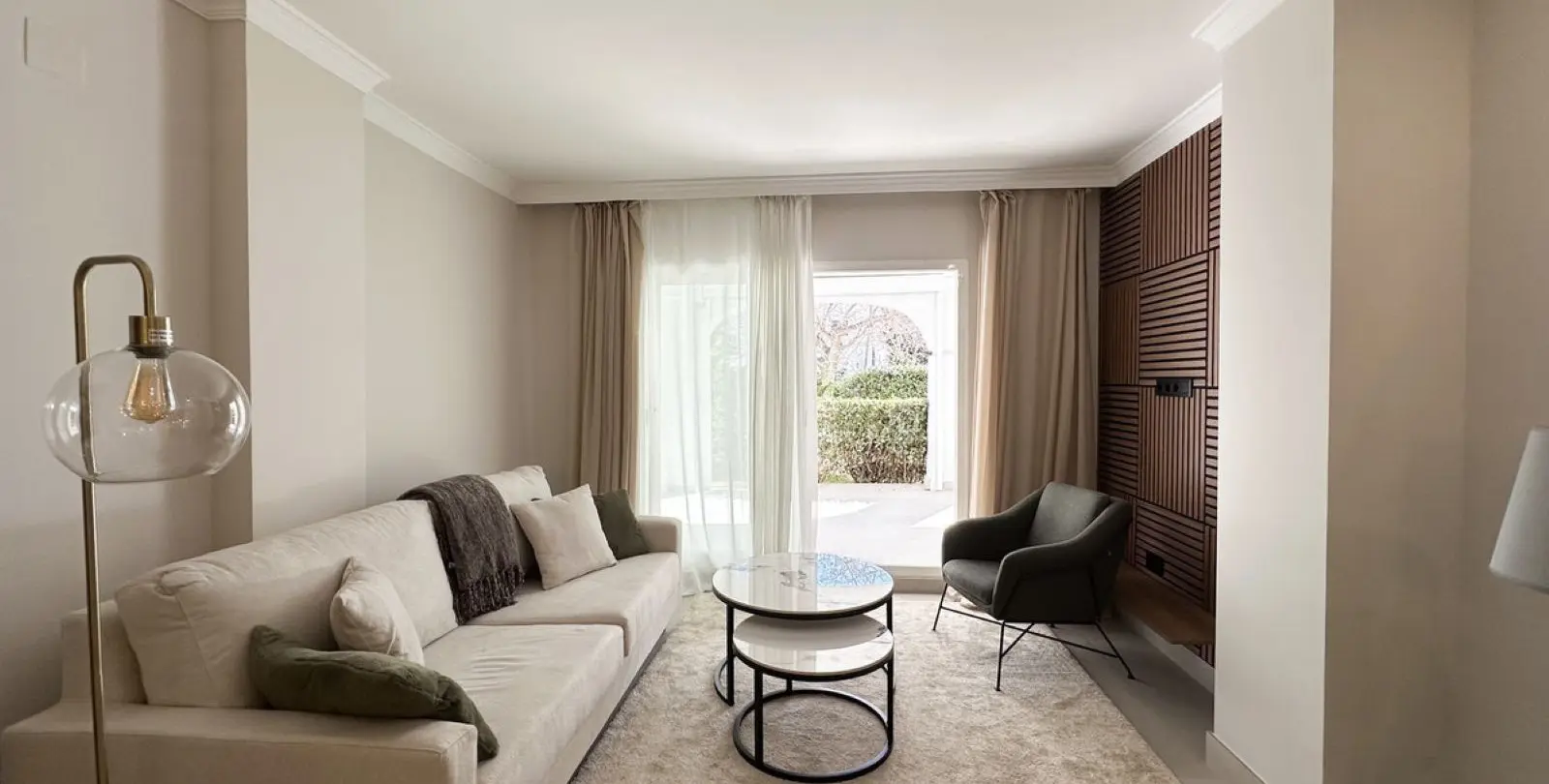 Sale of ground floor apartment in San Pedro de Alcántara 11