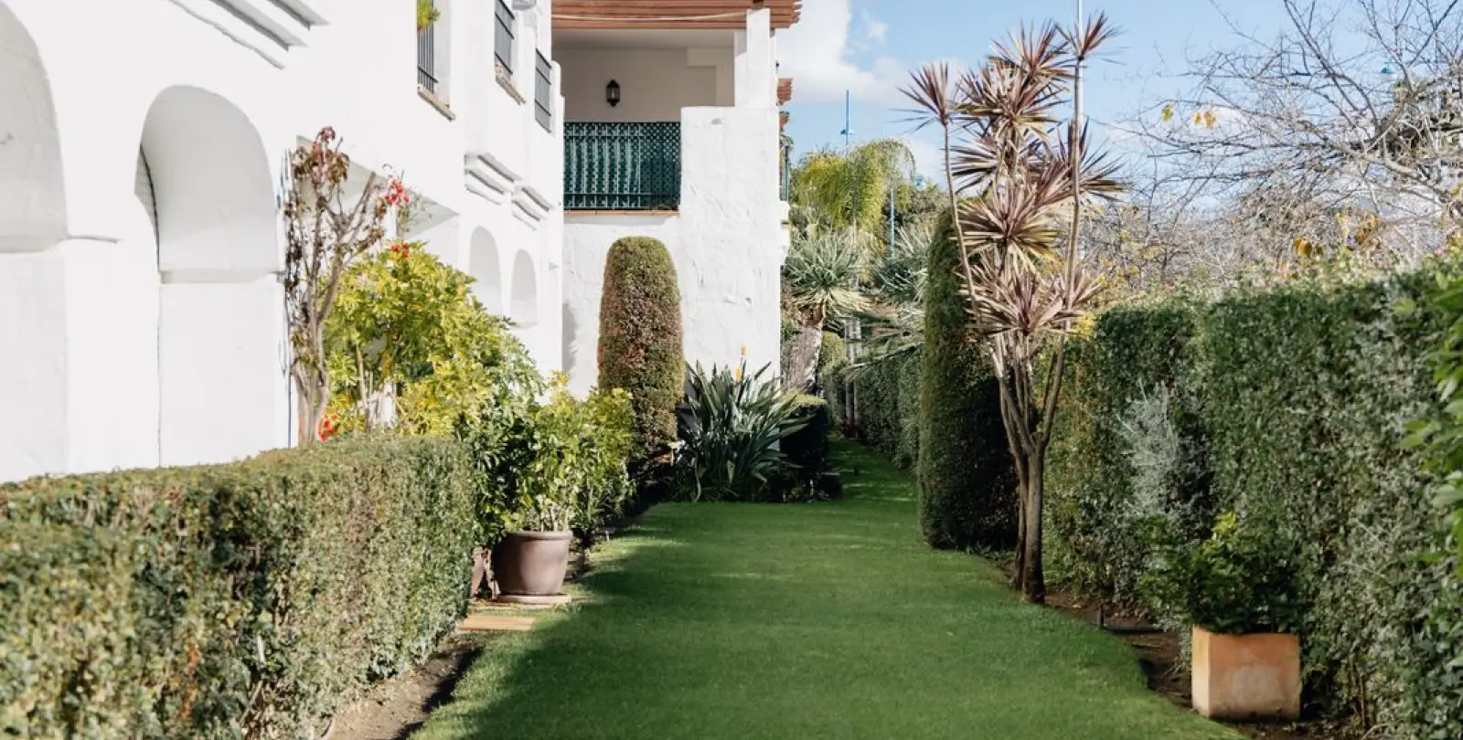 Sale of ground floor apartment in San Pedro de Alcántara 38