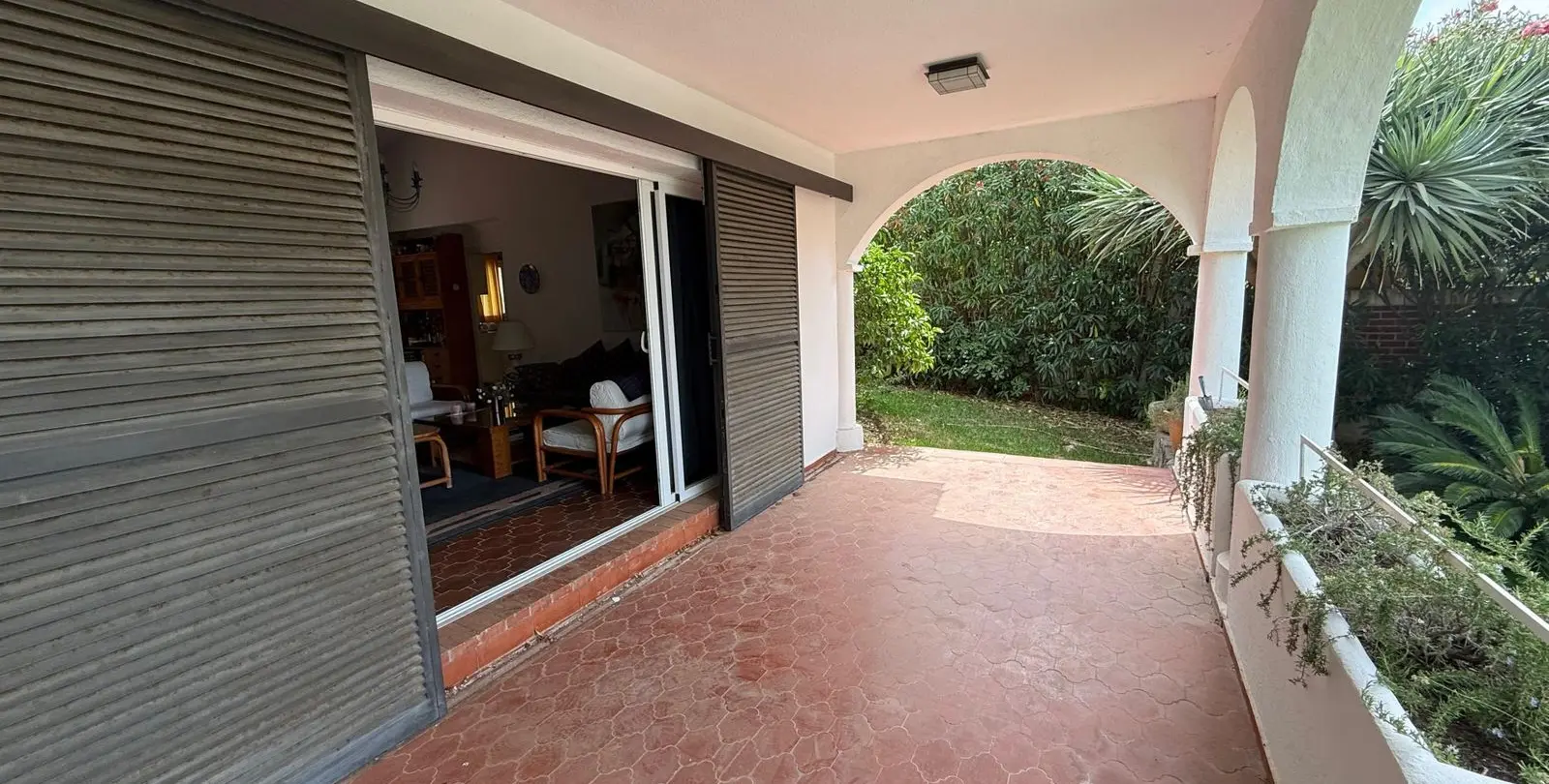 Sale of detached villa in Nueva Andalucía 2