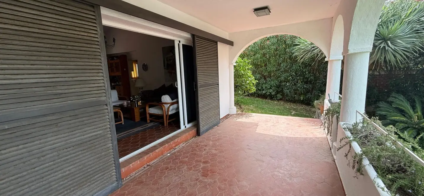 Sale of detached villa in Nueva Andalucía 1