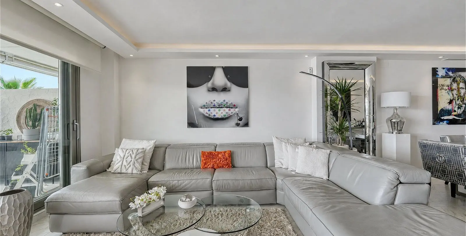 Venta de apartamento en planta baja en Benahavís 3