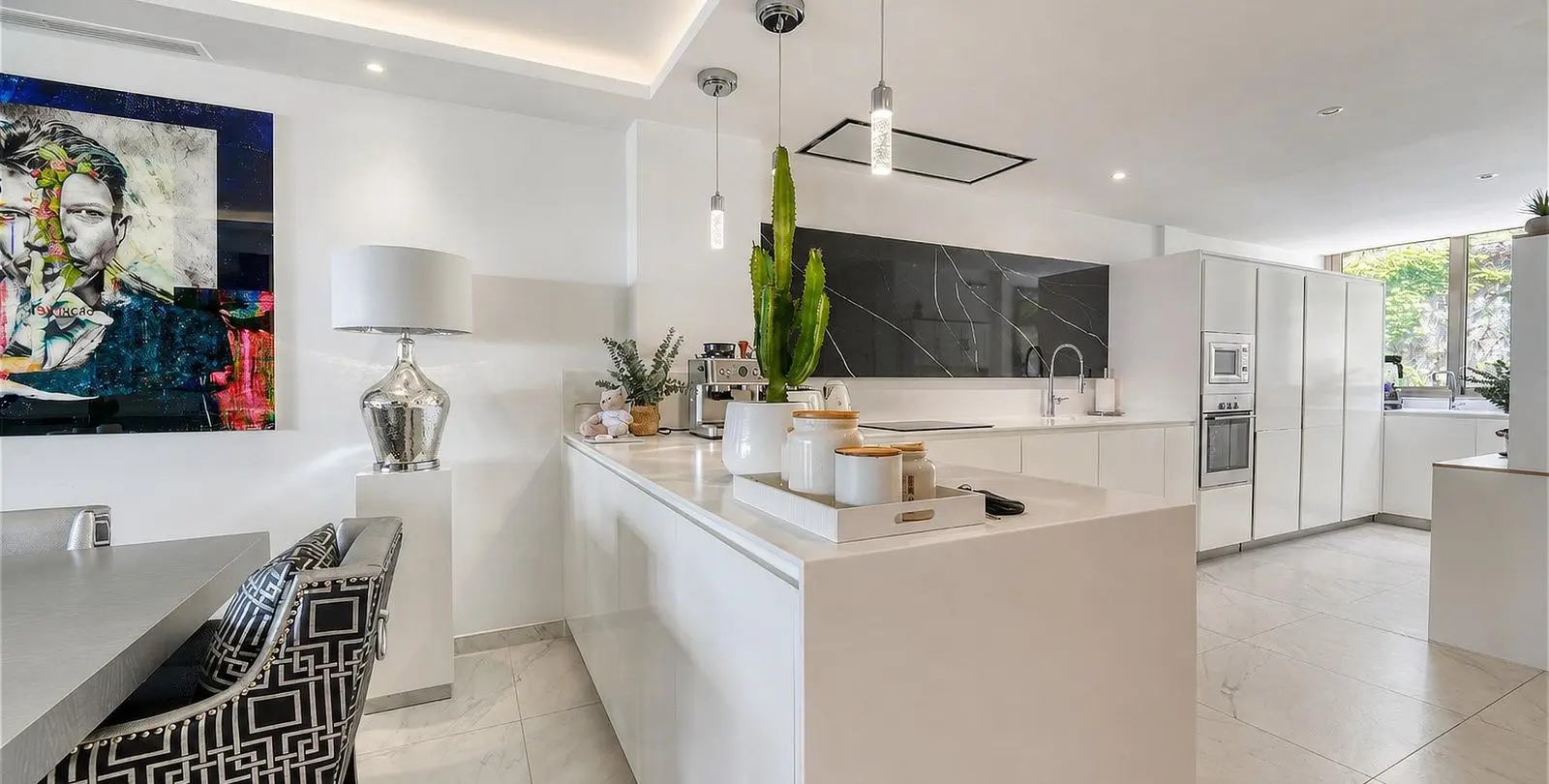 Venta de apartamento en planta baja en Benahavís 4