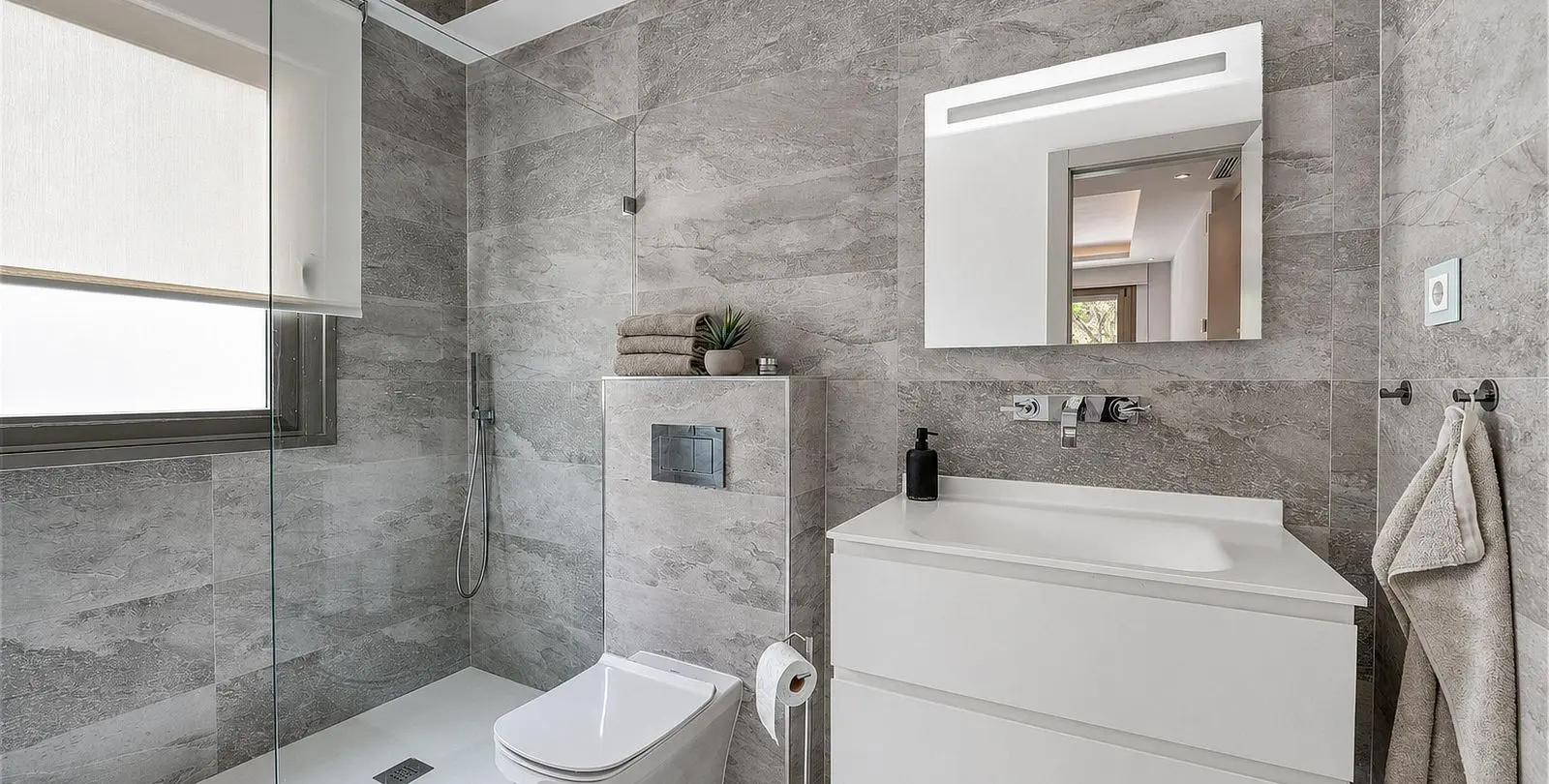 Venta de apartamento en planta baja en Benahavís 16