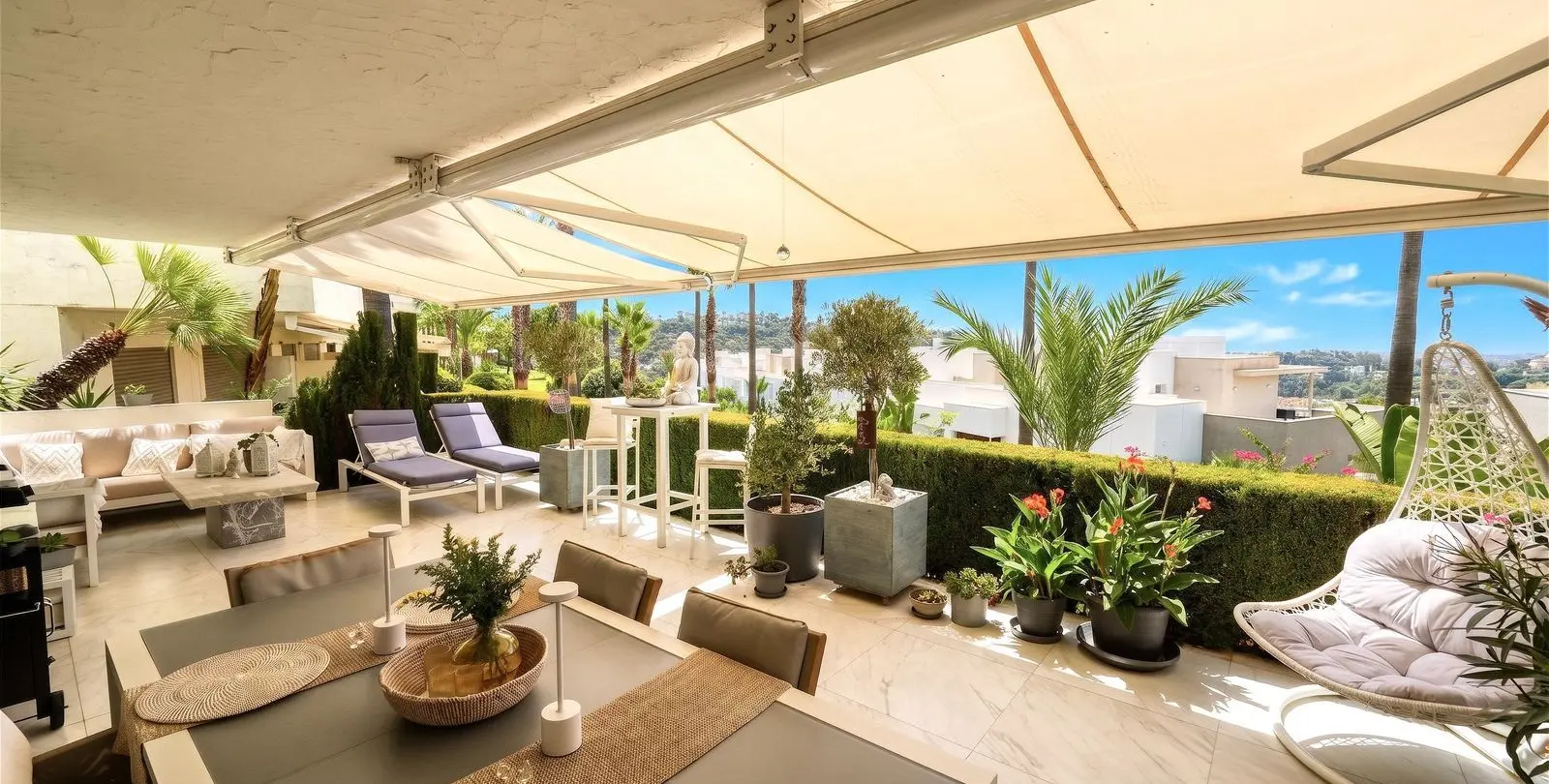 Venta de apartamento en planta baja en Benahavís 18
