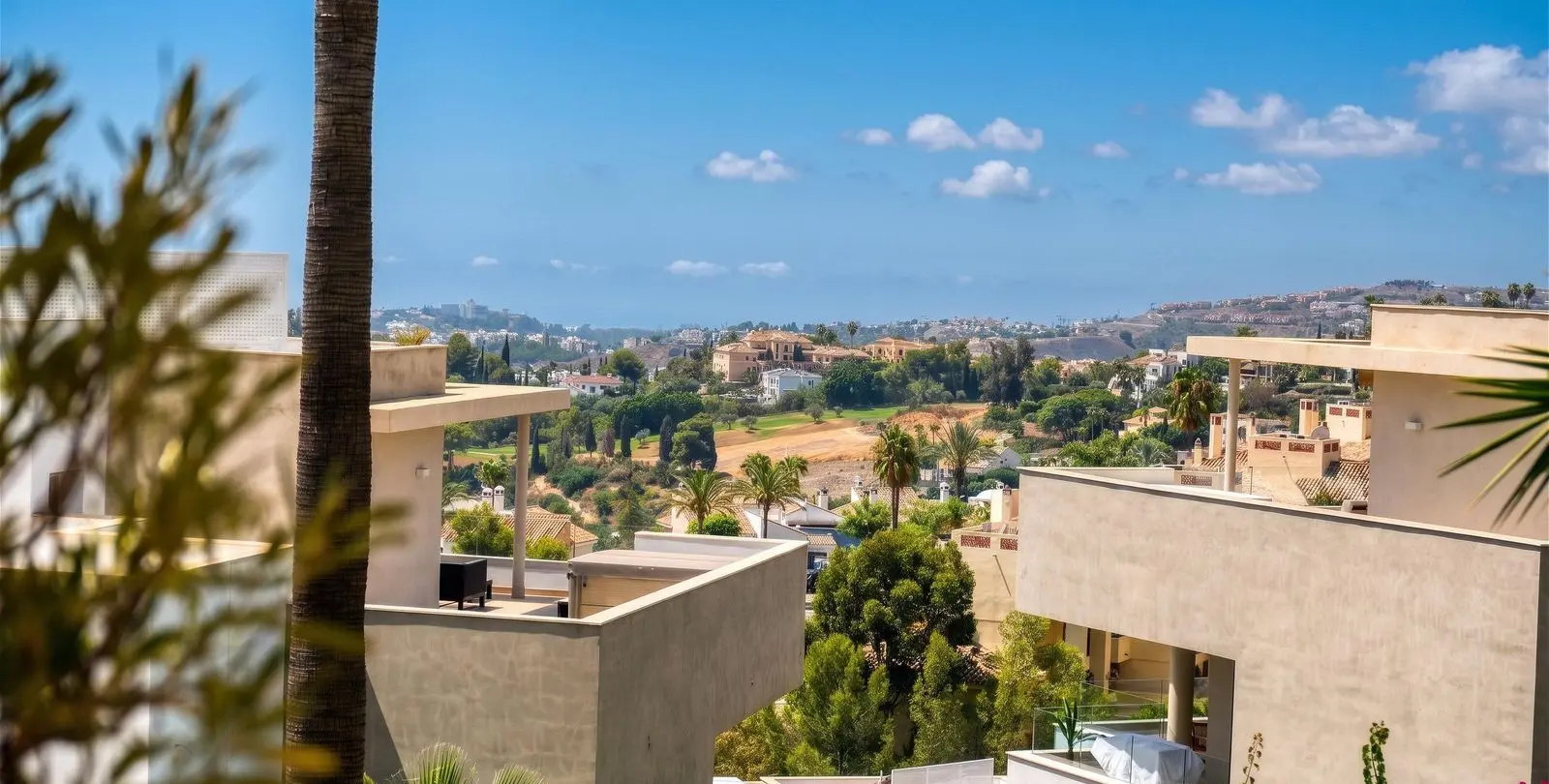 Venta de apartamento en planta baja en Benahavís 27