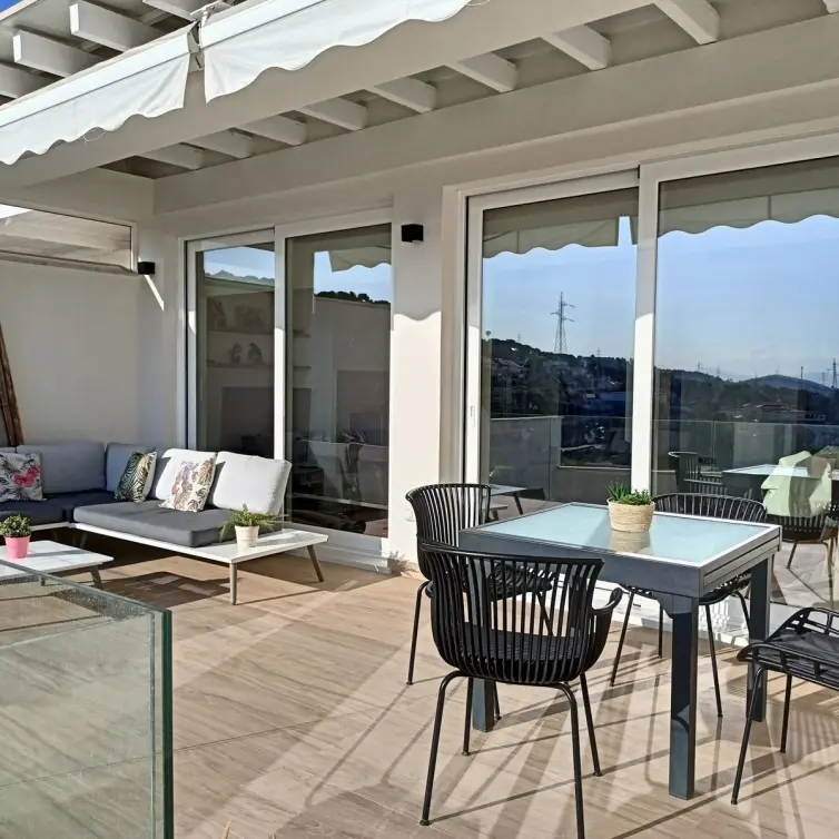 Sale of townhouse in Pinares de San Anton