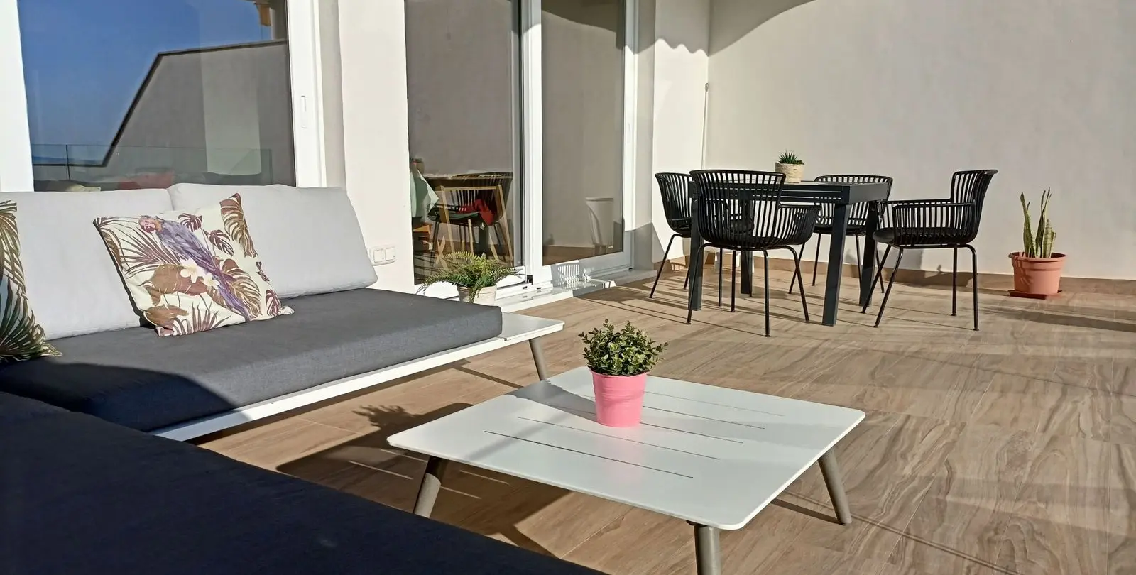 Sale of townhouse in Pinares de San Anton 17