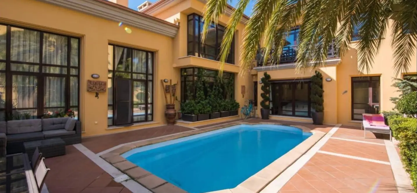 Venta de villa independiente en Puerto Banús 0