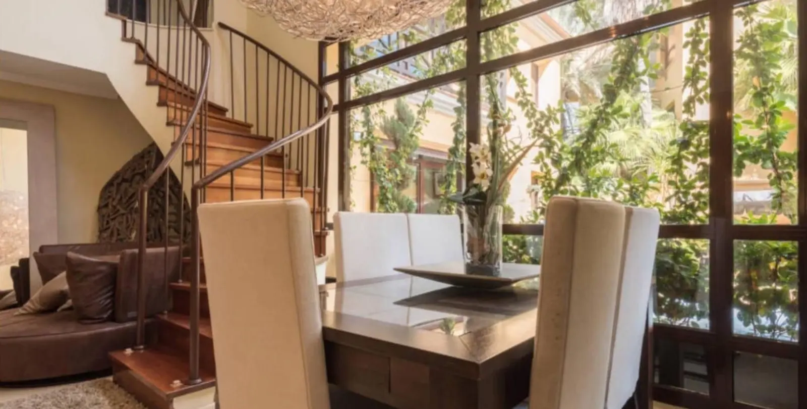 Sale of detached villa in Puerto Banús 2