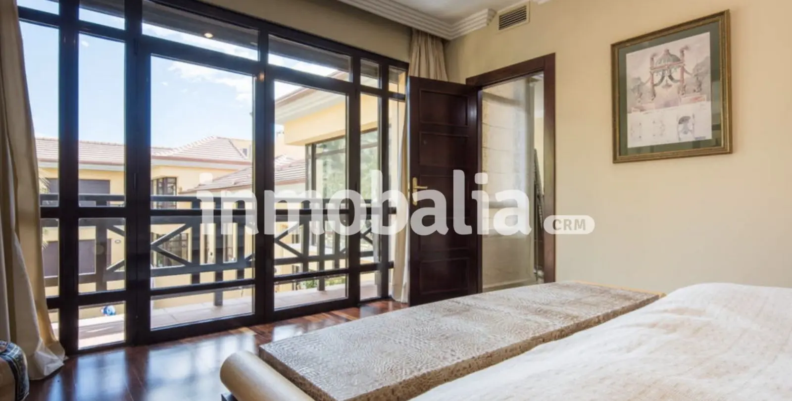 Sale of detached villa in Puerto Banús 13