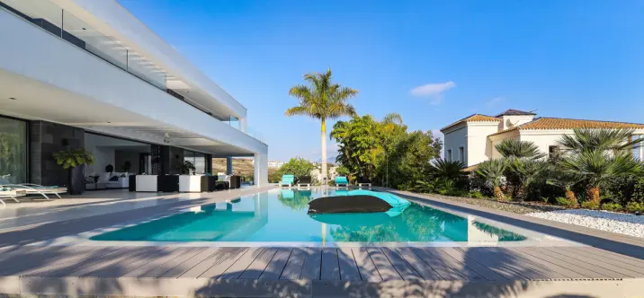Venta de villa independiente en Los Flamingos 1