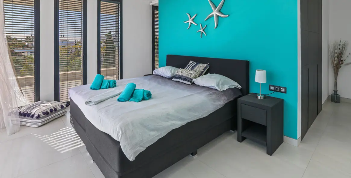 Продажа  отдельно стоящей виллы в Los Flamingos 56