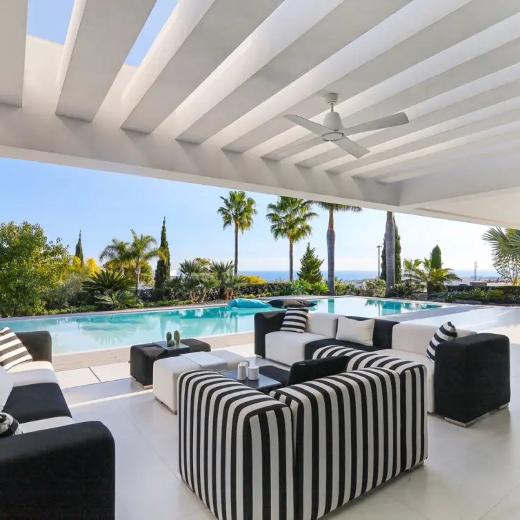 Venta de villa independiente en Los Flamingos