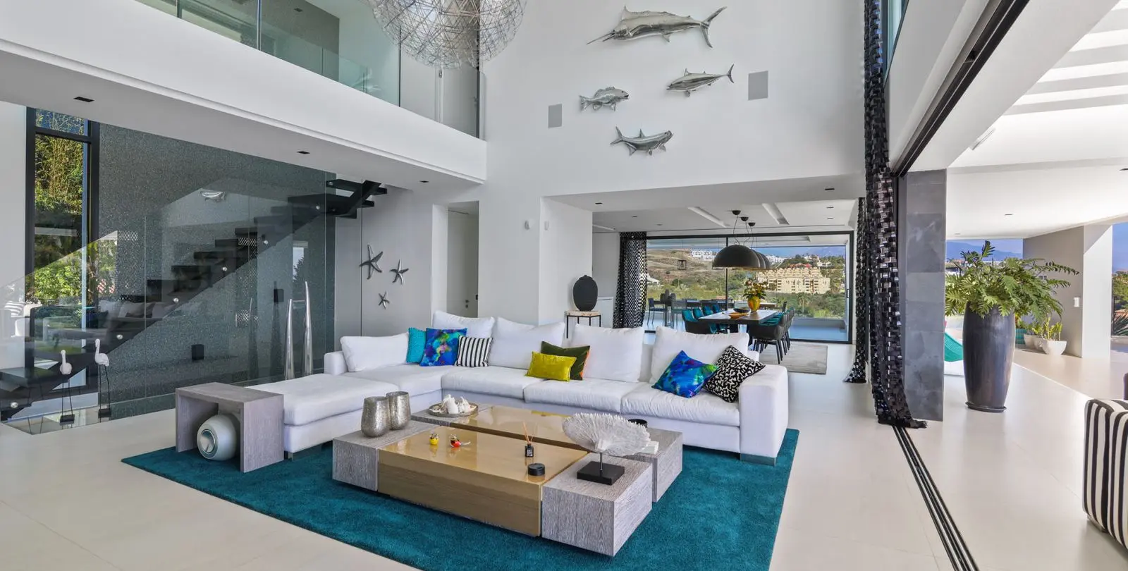 Sale of detached villa in Los Flamingos 15