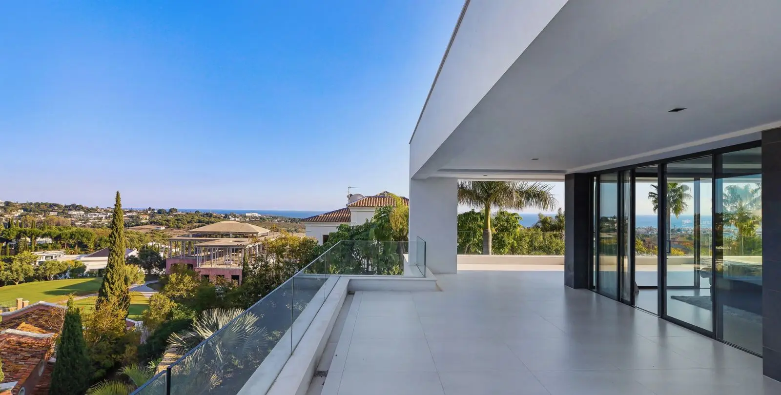 Sale of detached villa in Los Flamingos 26