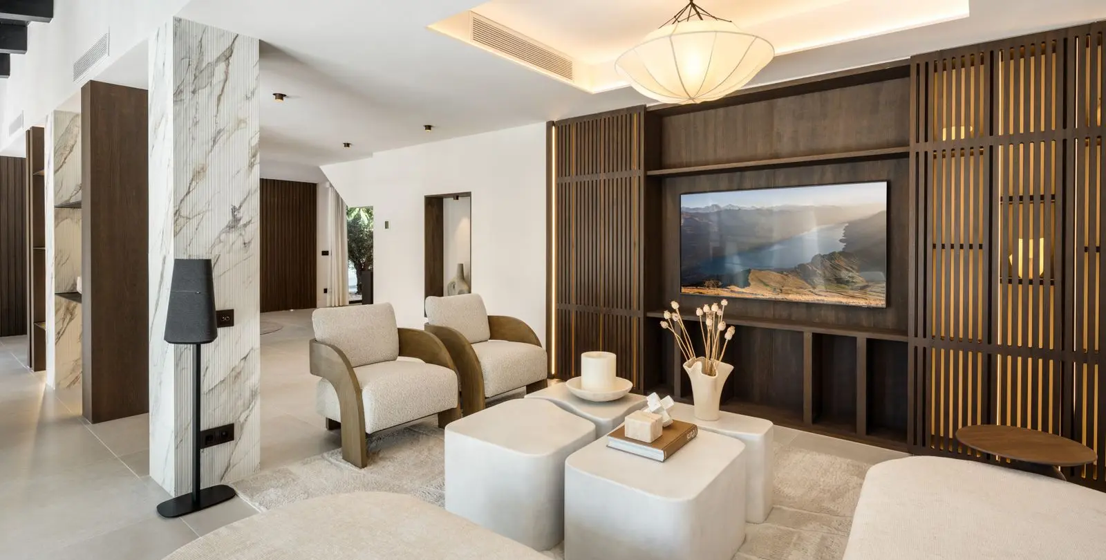 Sale of detached villa in Nueva Andalucía 2
