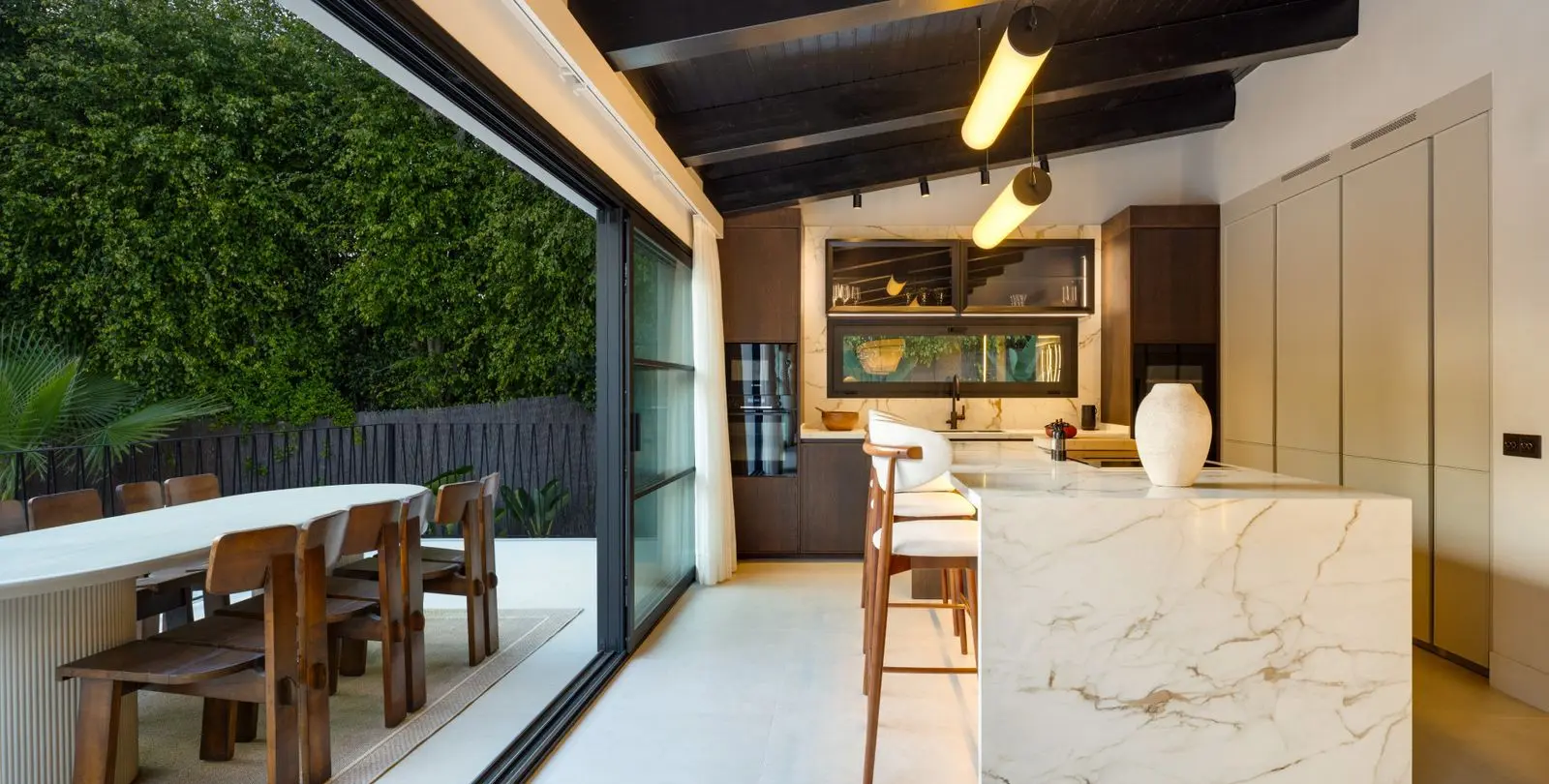 Sale of detached villa in Nueva Andalucía 11