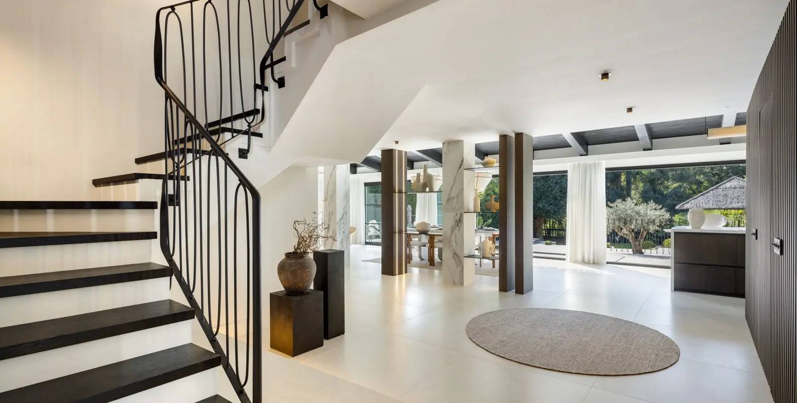 Sale of detached villa in Nueva Andalucía 18