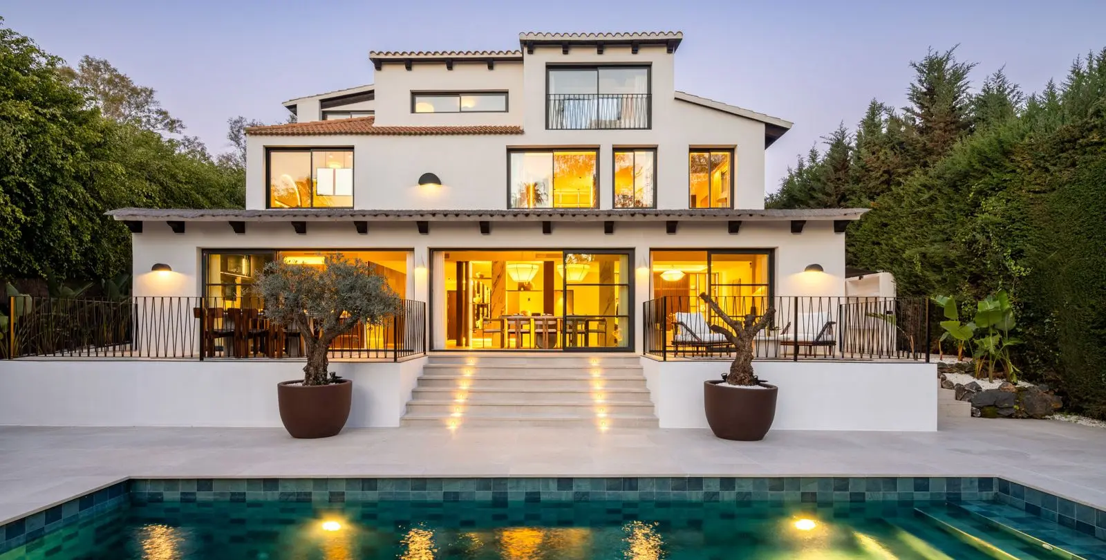 Sale of detached villa in Nueva Andalucía 34