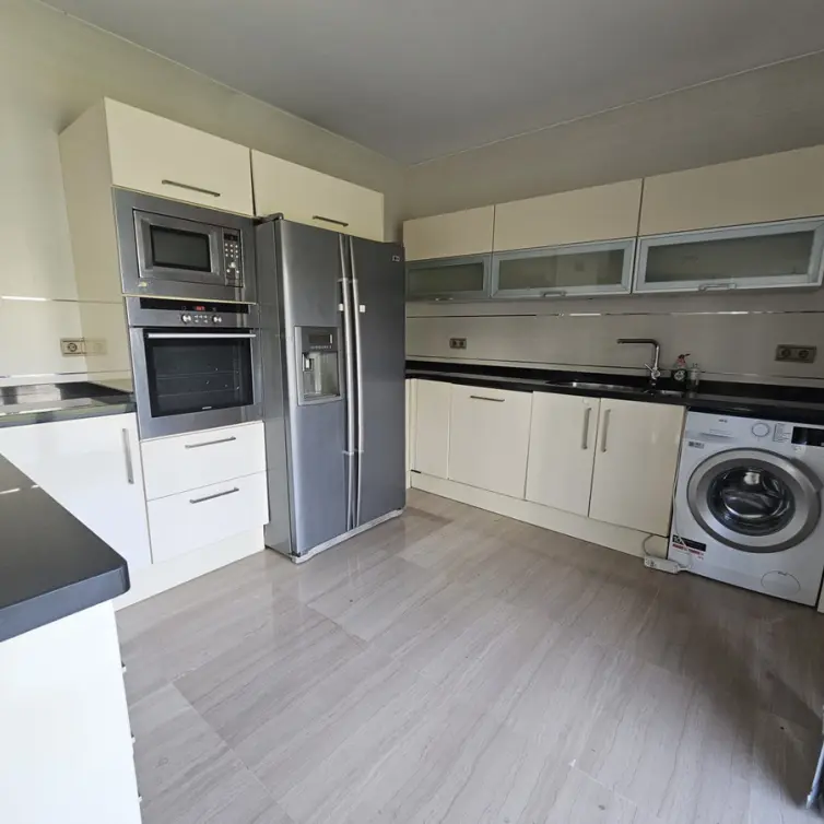 Long-term rent of detached villa in Riviera del Sol