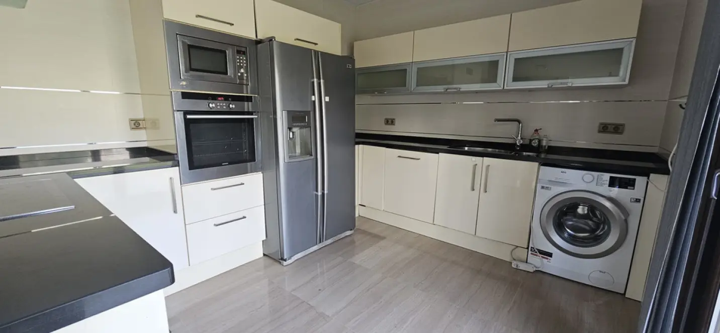 Long-term rent of detached villa in Riviera del Sol 3