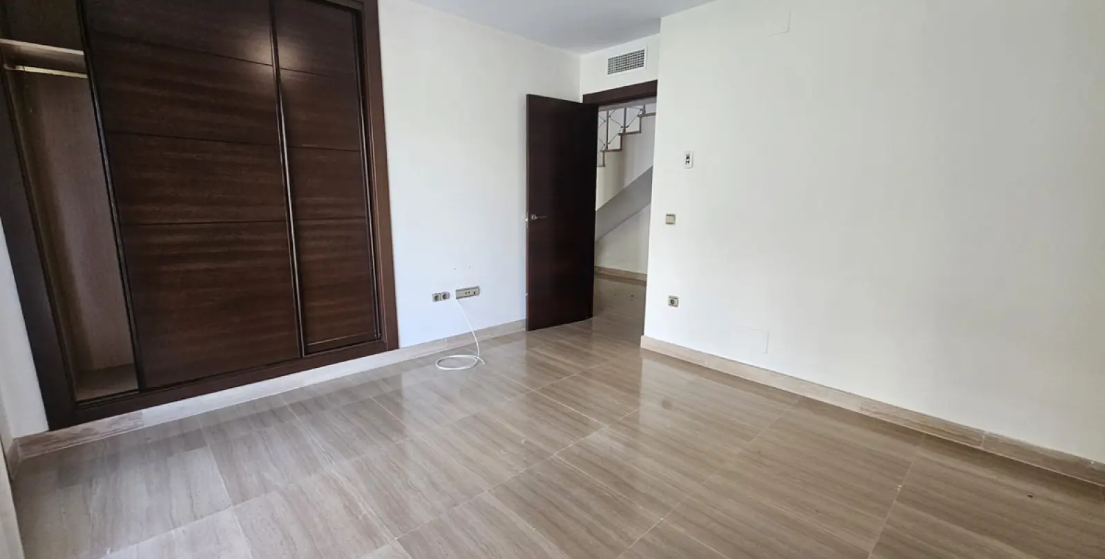 Long-term rent of detached villa in Riviera del Sol 16
