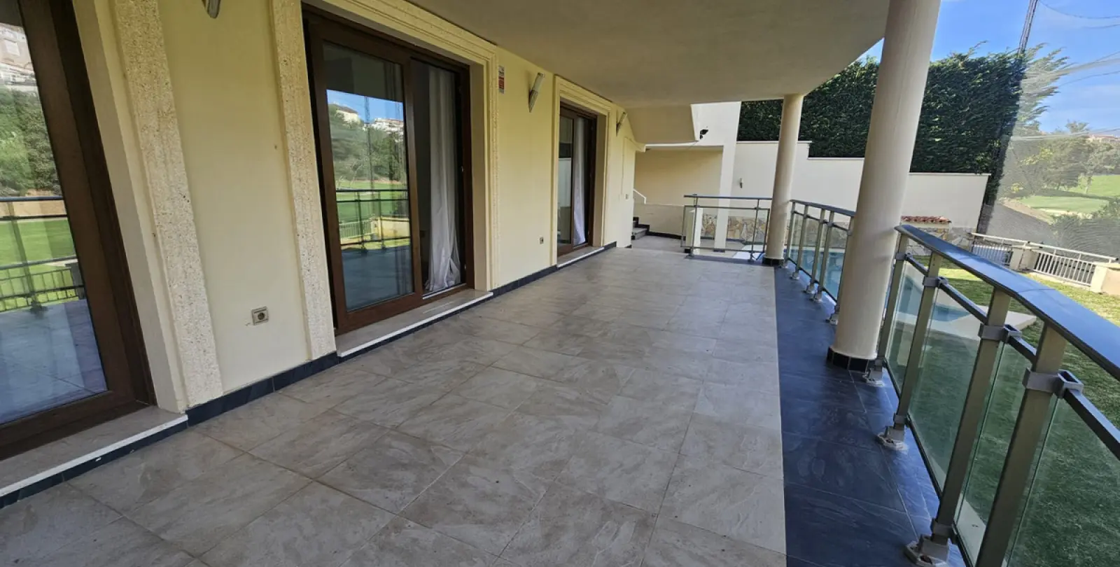 Long-term rent of detached villa in Riviera del Sol 23