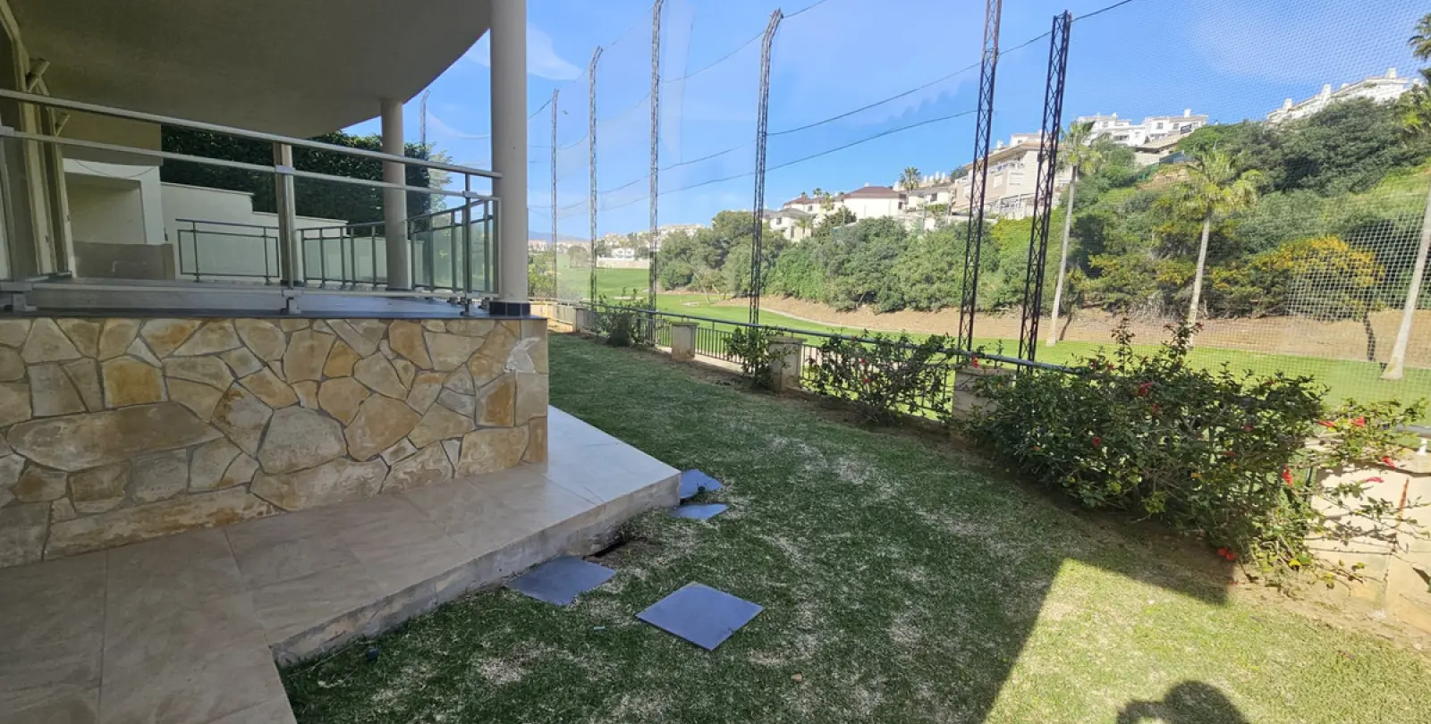 Long-term rent of detached villa in Riviera del Sol 28