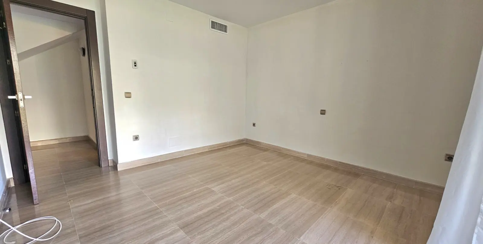 Long-term rent of detached villa in Riviera del Sol 31