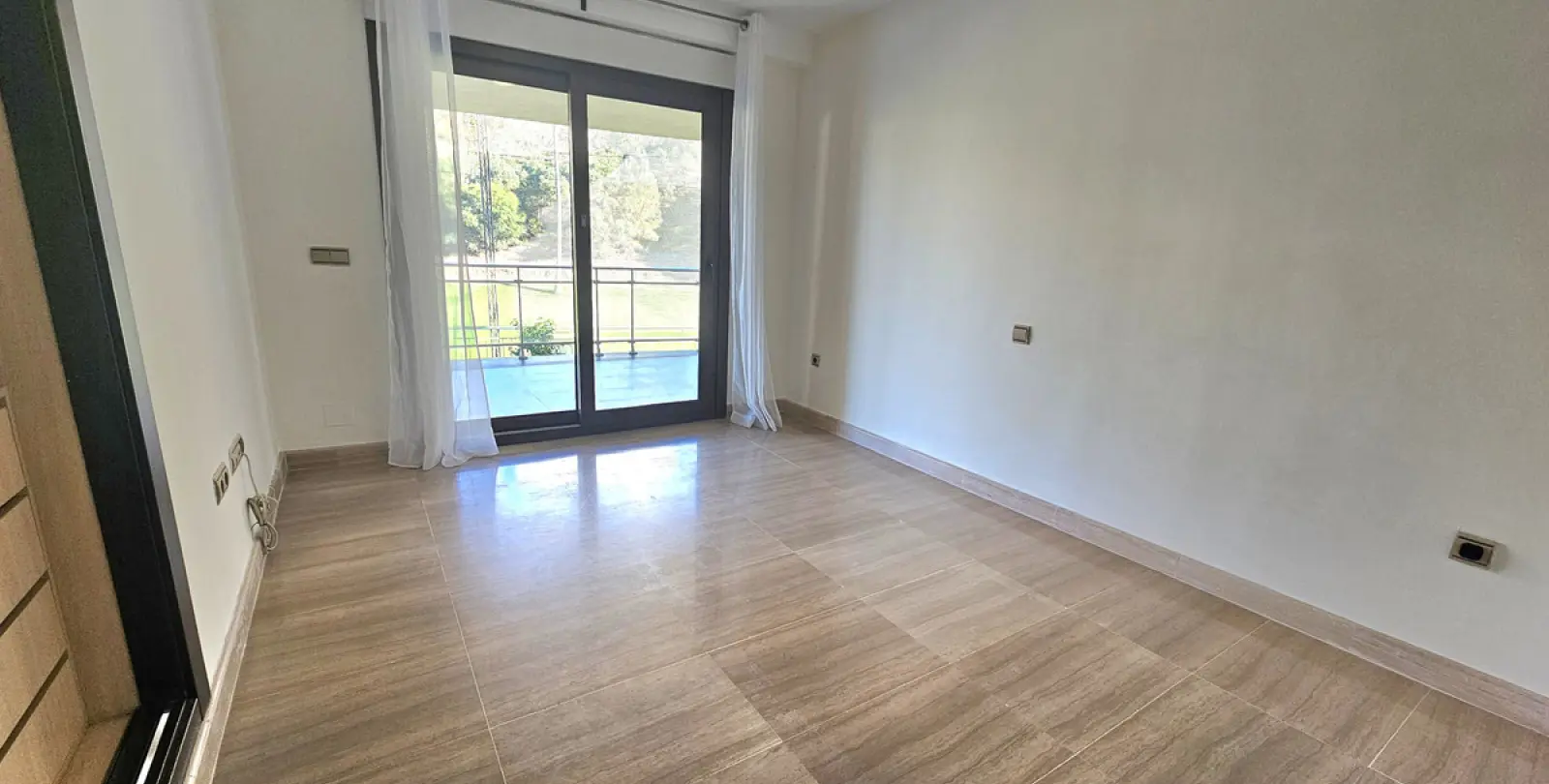 Long-term rent of detached villa in Riviera del Sol 33
