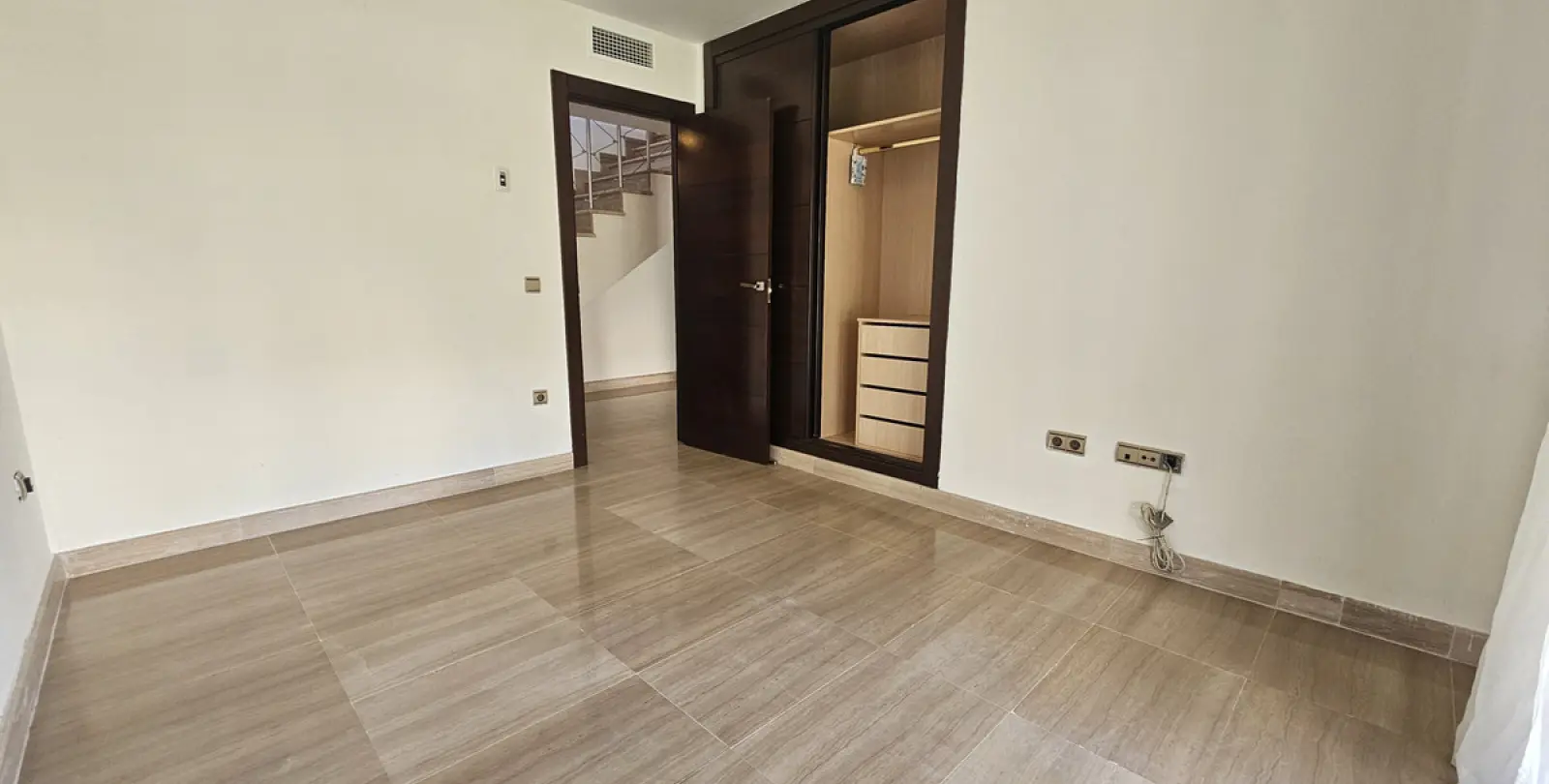 Long-term rent of detached villa in Riviera del Sol 34