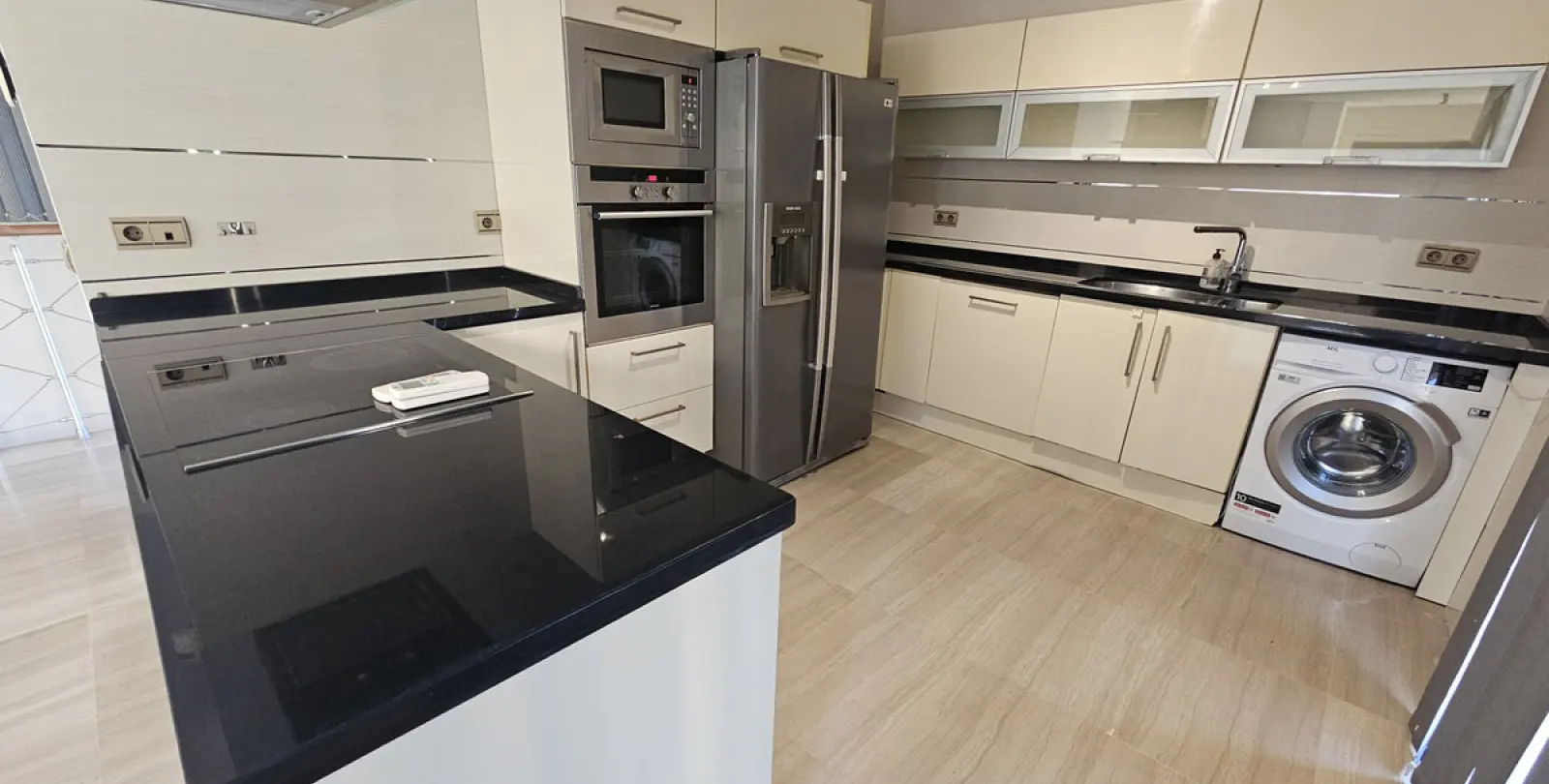 Long-term rent of detached villa in Riviera del Sol 55