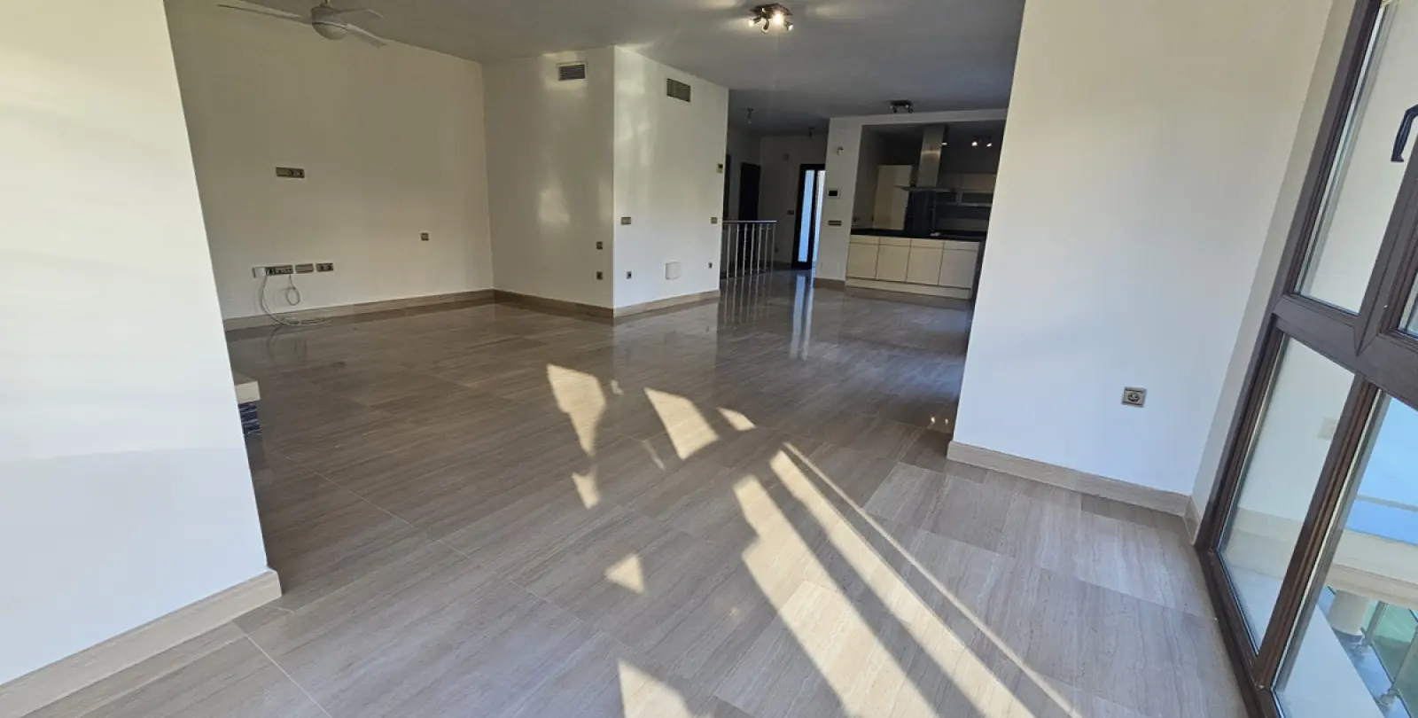 Long-term rent of detached villa in Riviera del Sol 63
