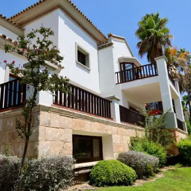 Long-term rent of detached villa in The Golden Mile